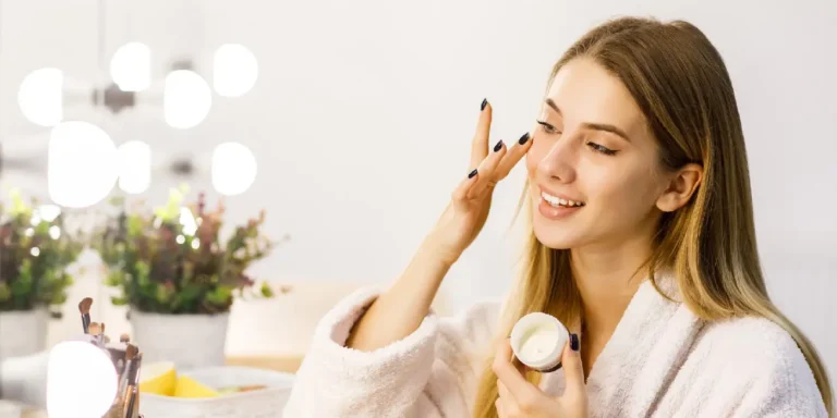 Cildiniz için 30 yaşından önce kazanmanız gereken 5 önemli alışkanlık